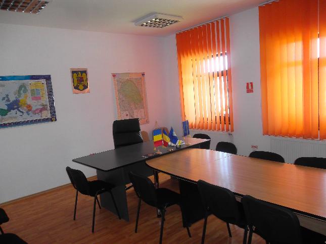 Promovare apeluri de selectie - septembrie 2013/Dersca (1).JPG
